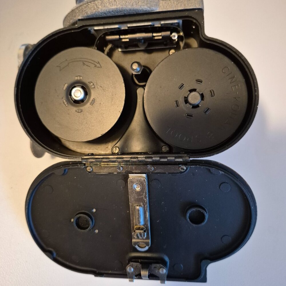 Vintage Bell And Howell 134 Movie 8mm Camera Made in USA - Picture 9 of 10